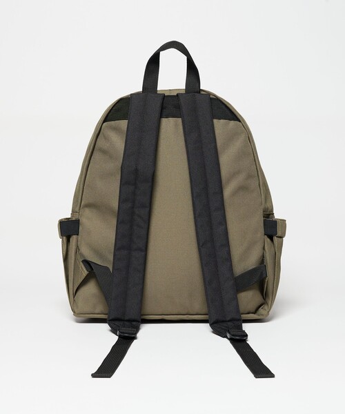 BEAUTY&YOUTH UNITED ARROWS(ビューティーアンドユースユナイテッドアローズ)の「ダブル ポケット リュック 撥水(バックパック/リュック・レディース・ブラック/オリーブ・FREE)」の16枚目の写真