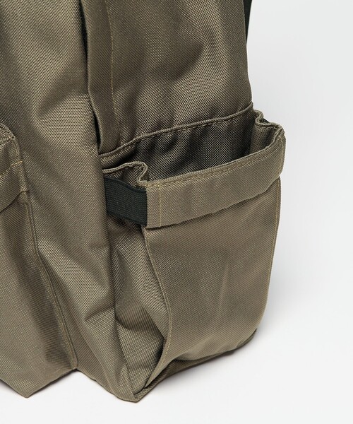 BEAUTY&YOUTH UNITED ARROWS(ビューティーアンドユースユナイテッドアローズ)の「ダブル ポケット リュック 撥水(バックパック/リュック・レディース・ブラック/オリーブ・FREE)」の19枚目の写真