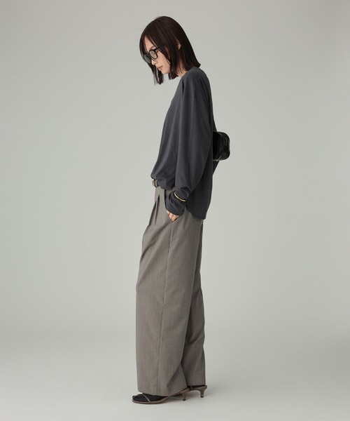 BABYLONE(バビロン)の「コットンカシミヤ天竺ロンT(Tシャツ/カットソー・レディース・チャコール/ホワイト・フリー)」の21枚目の写真