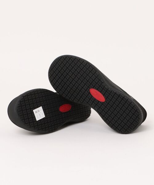 SKECHERS(スケッチャーズ)の「【SKECHERS】スケッチャーズ Slip-ins Work : Summits SR - Enslee(スリップインズ ワーク:サミッツ SR - エンスリー)スリッポンスニーカー ワイドフィット 108144W(スニーカー・レディース・ブラック×ブラック・22.5cm/23.5cm/24.0cm/24.5cm/25.0cm)」の3枚目の写真