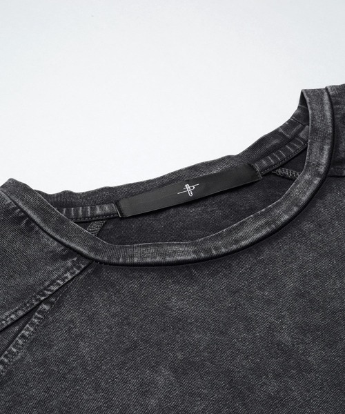 NO ID.(ノーアイディ)の「【NO ID.】Changing Crew-Neck Pullover / チェンジング クルーネック プルオーバー(Tシャツ/カットソー・メンズ・グレー/ホワイト/ブラック・ONE SIZE)」の4枚目の写真