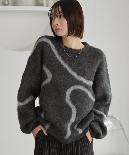 MONO-MART(モノマート)の「モヘアタッチ エンブロイダリー柄 オーバーサイズ クルーネックニット(ニット/セーター・レディース・チャコールグレー/ブラウン/ネイビー/アイボリー/ブラック・L/M)」の20枚目の写真