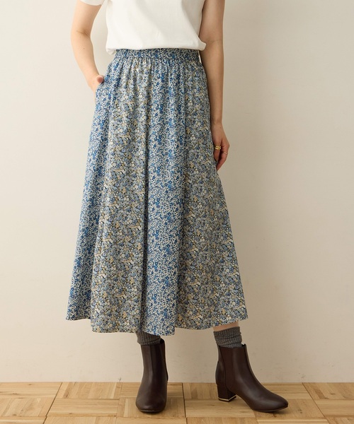 DECOY SINCE 1981(デコイシンスイチキュウハチイチ)の「リバティプリントスカート【ウエストゴム・ポケットあり・通年素材】(スカート・レディース・ネイビー・64/67)」の1枚目の写真