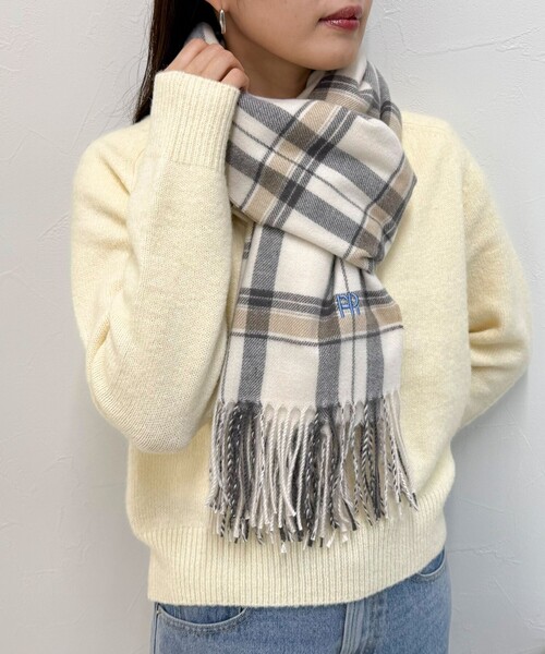 fredy emue(フレディエミュ)の「ソフトチェックストール(ストール/ショール・レディース・ホワイト系その他/イエロー系その他/ブルー系その他/ベージュ系その他/グレー系その他・FREE)」の1枚目の写真