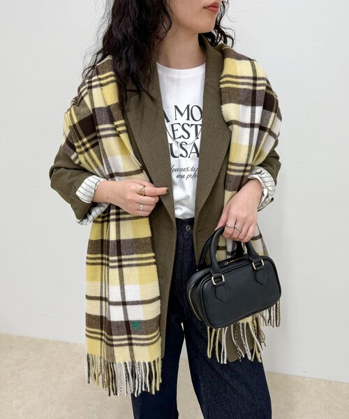 fredy emue(フレディエミュ)の「ソフトチェックストール(ストール/ショール・レディース・ホワイト系その他/イエロー系その他/ブルー系その他/ベージュ系その他/グレー系その他・FREE)」の5枚目の写真