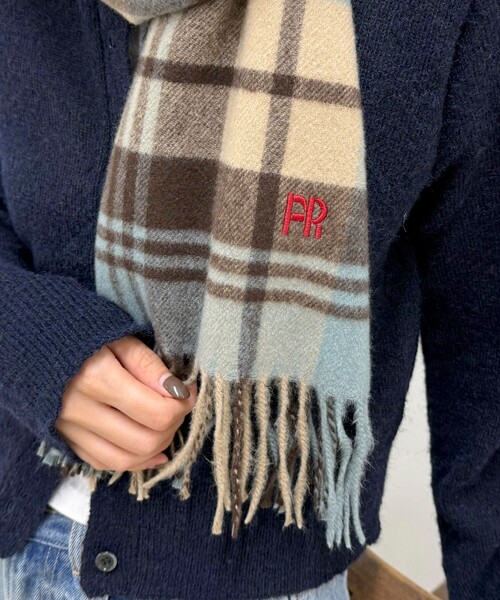 fredy emue(フレディエミュ)の「ソフトチェックストール(ストール/ショール・レディース・ホワイト系その他/イエロー系その他/ブルー系その他/ベージュ系その他/グレー系その他・FREE)」の17枚目の写真