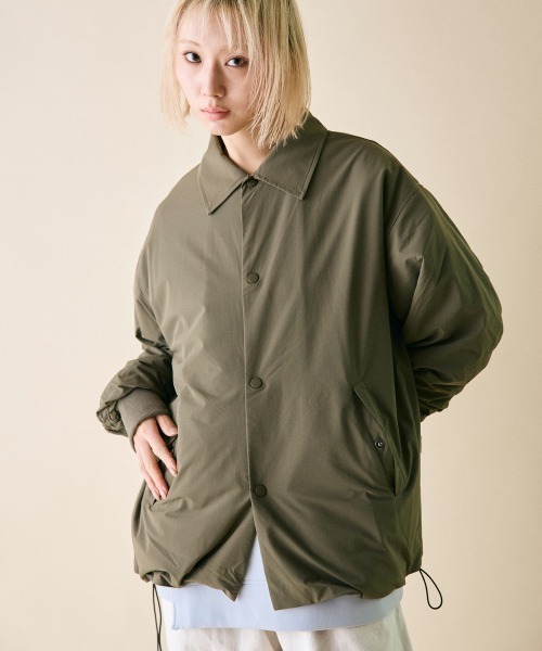 rehacer(レアセル)の「rehacer : Wide Curve Coach Jacket / ワイドカーヴコーチジャケット(ブルゾン・レディース・ブラック/カーキ/オレンジ・SMALL)」の7枚目の写真