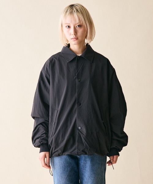 rehacer(レアセル)の「rehacer : Wide Curve Coach Jacket / ワイドカーヴコーチジャケット(ブルゾン・レディース・ブラック/カーキ/オレンジ・SMALL)」の20枚目の写真
