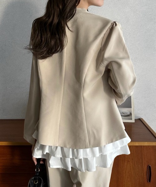 Eclat one（エクラワン）の「【Eclat one】オケージョンセットアップ対応 Vネック ノーカラージャケット（ノーカラージャケット・レディース・ベージュ/ブラック・FREE）」の5枚目の写真