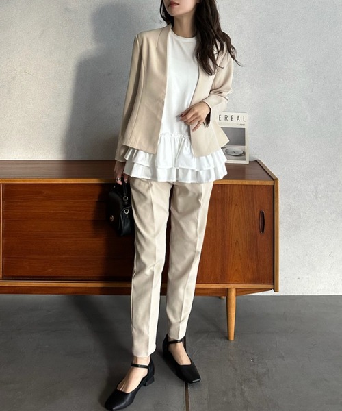 Eclat one（エクラワン）の「【Eclat one】オケージョンセットアップ対応 Vネック ノーカラージャケット（ノーカラージャケット・レディース・ベージュ/ブラック・FREE）」の6枚目の写真