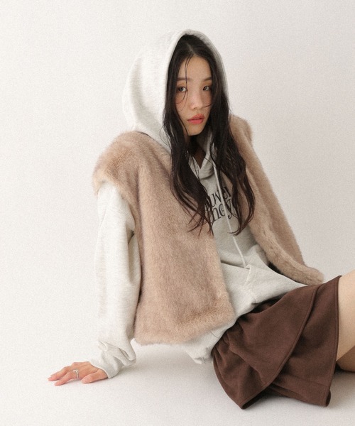 Heather（ヘザー）の「MIXファーショートベスト　604697（ベスト・レディース・ベージュ/ブラウン/アイボリー・FREE）」の3枚目の写真