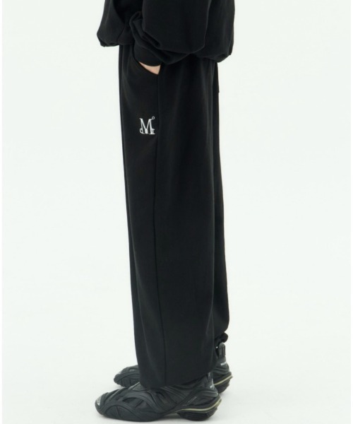 MUCENT(ムセント)の「A'GEM/9 × .kom 『MUCENT/ムーセント』 LASH METAL LOGO JOGGER SWEAT WIDE PANT/ラッシュメタルロゴジョガーワイドパンツ(その他パンツ・レディース・グレー/ブラック/アイボリー・S)」の6枚目の写真