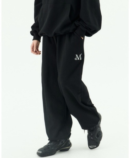 MUCENT(ムセント)の「A'GEM/9 × .kom 『MUCENT/ムーセント』 LASH METAL LOGO JOGGER SWEAT WIDE PANT/ラッシュメタルロゴジョガーワイドパンツ(その他パンツ・レディース・グレー/ブラック/アイボリー・S)」の4枚目の写真