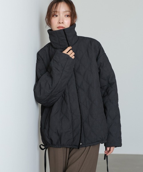 ウェーブキルティング中綿ミドルコート