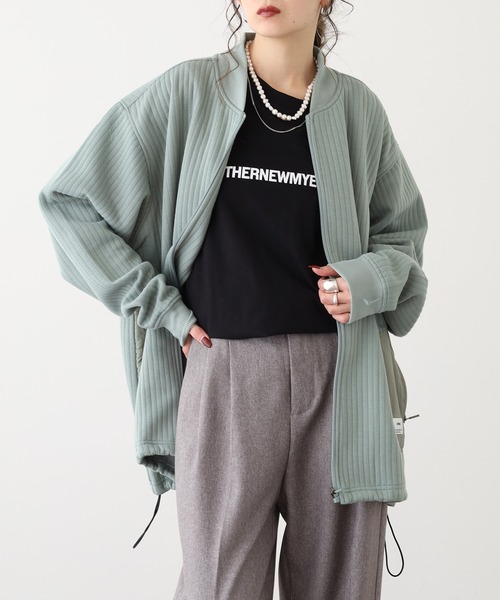 OMNES(オムネス)の「ラインキルト裾ドローコードMA-1 ブルゾン(MA-1・メンズ・ブラック/ライトカーキ/モカ/ネイビー・L/M)」の3枚目の写真