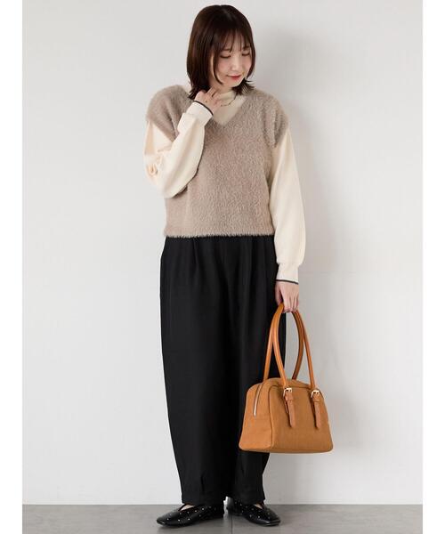 Te chichi TERRASSE（テチチテラス）の「シャギーVネックベスト（ニット/セーター・レディース・チャコールグレー/ピンク/パープル/モカ・F）」の5枚目の写真