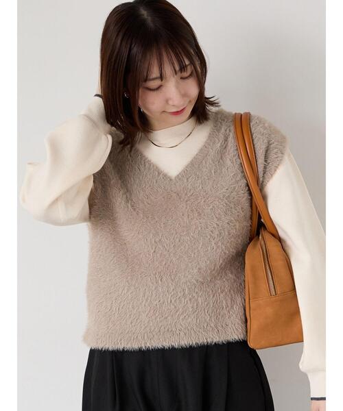 Te chichi TERRASSE（テチチテラス）の「シャギーVネックベスト（ニット/セーター・レディース・チャコールグレー/ピンク/パープル/モカ・F）」の7枚目の写真