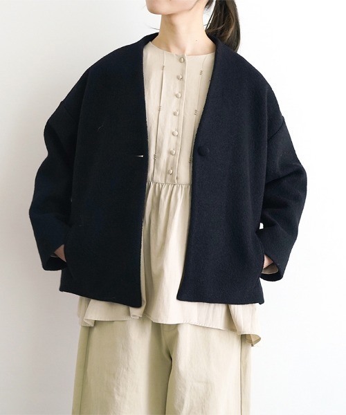 お値段交渉も タンディ⭐︎オオカミとフクロウ　 ヴィーカ　ノーカラージャケット 黒 オオカミとシロクマのヴィーカ（ノーカラージャケット）｜オオカミと