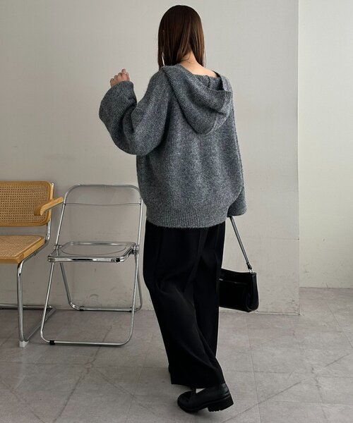 DISCOAT(ディスコート)の「【ユニセックス】畦編みフード付きシャギーニット(ニット/セーター・レディース・ベージュ/ダークグレー/ネイビー・FREE)」の22枚目の写真