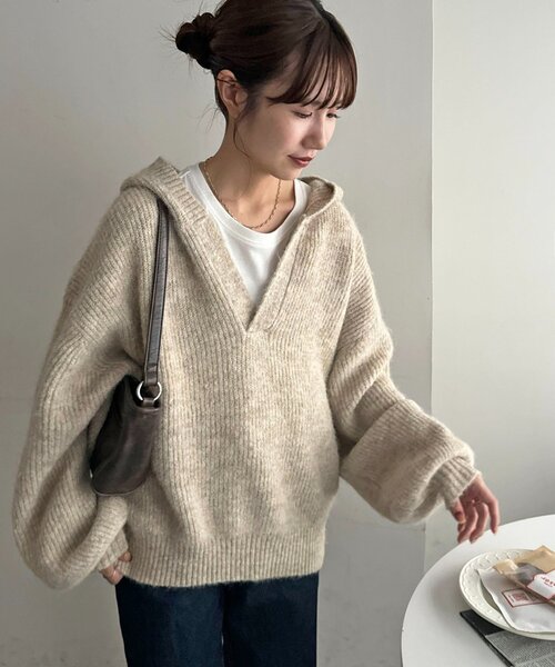 DISCOAT(ディスコート)の「【ユニセックス】畦編みフード付きシャギーニット(ニット/セーター・レディース・ベージュ/ダークグレー/ネイビー・FREE)」の5枚目の写真