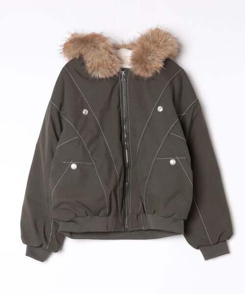 gossip!ロサンゼルス(ゴシップロサンゼルス)の「ボリュームフェイクファーフードブルゾン/あったか裏ボアブルゾン Y2K(ブルゾン・レディース・ブラック/カーキ・M)」の7枚目の写真