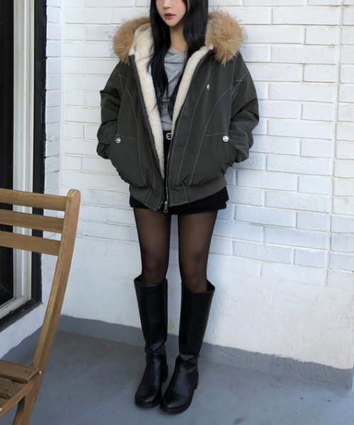 gossip!ロサンゼルス(ゴシップロサンゼルス)の「ボリュームフェイクファーフードブルゾン/あったか裏ボアブルゾン Y2K(ブルゾン・レディース・ブラック/カーキ・M)」の5枚目の写真