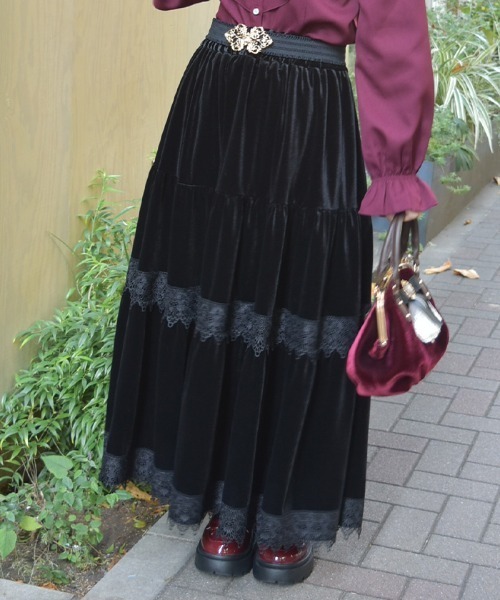 axes femme（アクシーズファム）の「ベロアティアードロングスカート
