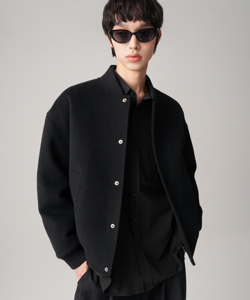 AVANDRESS(アバンドレス )の「Aube Wool Handmade Blouson GREY(ブルゾン・メンズ・ライトグレー・MEDIUM/LARGE)」の2枚目の写真