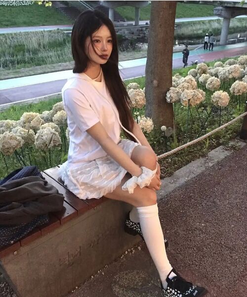 FLAREUP(フレアアップ)の「Layered Frill T-Shirt (FL-167_White)(Tシャツ/カットソー・レディース・ホワイト・OS)」の2枚目の写真