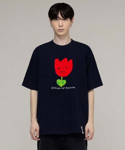 GRAVER（グレーバー）の「[UNISEX]図面レッドフラワースマイル半袖_ネイビー（Tシャツ/カットソー・レディース・ネイビー・X-LARGE/SMALL/LARGE/MEDIUM）」の3枚目の写真
