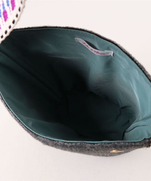 LILA&FLEUR(リラアンドフルール)の「Felt Single Handle Bag(トートバッグ・レディース・チャコールグレー/ヘザーグレー/ライトブルー/グリーン/レッド・ONE SIZE)」の18枚目の写真