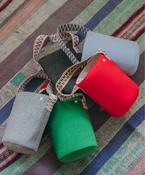LILA&FLEUR(リラアンドフルール)の「Felt Single Handle Bag(トートバッグ・レディース・チャコールグレー/ヘザーグレー/ライトブルー/グリーン/レッド・ONE SIZE)」の9枚目の写真