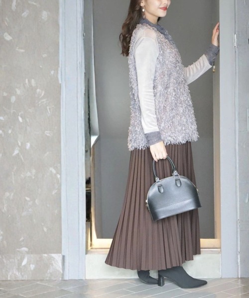 Ehre style（エーレスタイル）の「重ね着用インナー 冬のワンポイントお洒落（Tシャツ/カットソー・レディース・ブラック/グレー・FREE）」の11枚目の写真