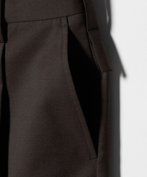 allery（アレリー）の「【別注】＜allery＞1プリーツ ワイド パンツ（その他パンツ・メンズ・ブラック/ダークグレー/ダークブラウン・L/M/S）」の6枚目の写真