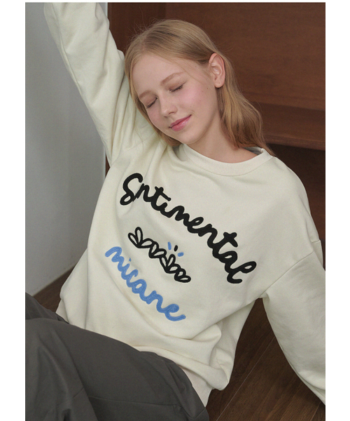 MICANE(ミケーネ)の「センティメンタルグラス スウェットシャツ(スウェット・レディース・クリーム/チャコール・X-LARGE/SMALL/MEDIUM/LARGE)」の12枚目の写真