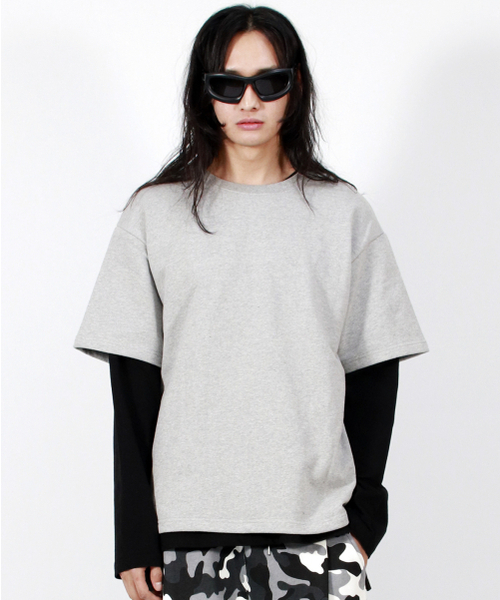 DEMARC（ドゥマーク）の「M LAYERED SLEEVE BOXY FIT CREW NECK T-SHIRT GREY（Tシャツ/カットソー・メンズ・その他・MEDIUM/LARGE）」の2枚目の写真