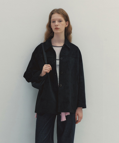 NEEV(ニーヴ)の「Modern Suede Half Jacket (Black)(その他アウター・レディース・その他・FREE)」の2枚目の写真