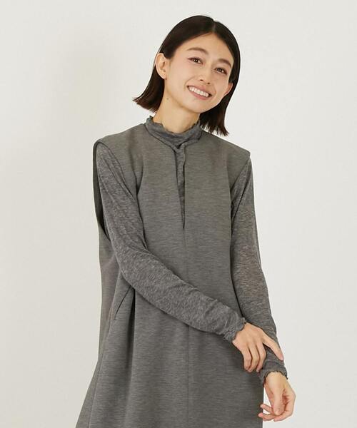 LOGEMENT DE CLAIRE(ロジュモンドクレール)の「ボトルネックプルオーバー(Tシャツ/カットソー・レディース・オフホワイト/トップグレー/チャコールグレー/ブラック・FREE)」の4枚目の写真