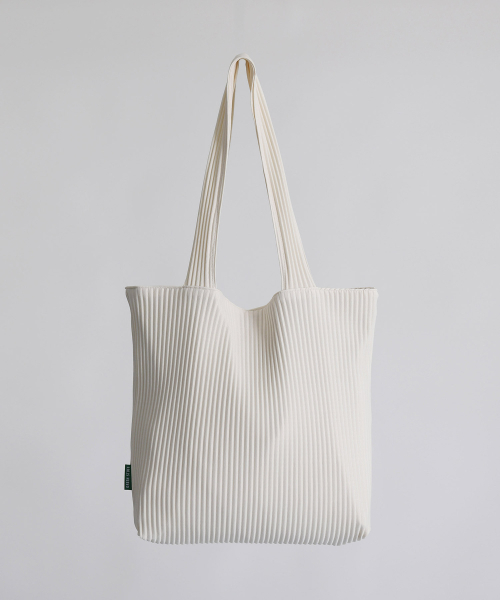 GREEN STUFF(グリーンスタッフ)の「easygoing modern bag 67 - pleats ivory(エコバッグ/サブバッグ・レディース・その他・FREE)」の1枚目の写真