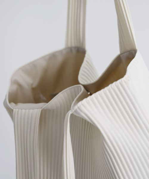 GREEN STUFF(グリーンスタッフ)の「easygoing modern bag 67 - pleats ivory(エコバッグ/サブバッグ・レディース・その他・FREE)」の6枚目の写真
