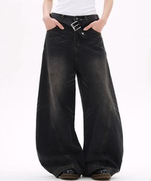 WYZ（ダブリューワイジィー）の「カーブワイドデニムパンツ/ユニセックス（デニムパンツ）」