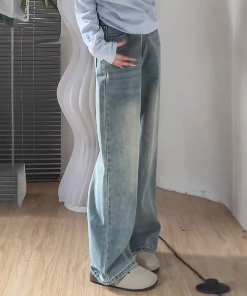 REBALANCE(リバランス)の「ワイドデニムパンツ(デニムパンツ・レディース・A・X-LARGE/LARGE/MEDIUM)」の6枚目の写真