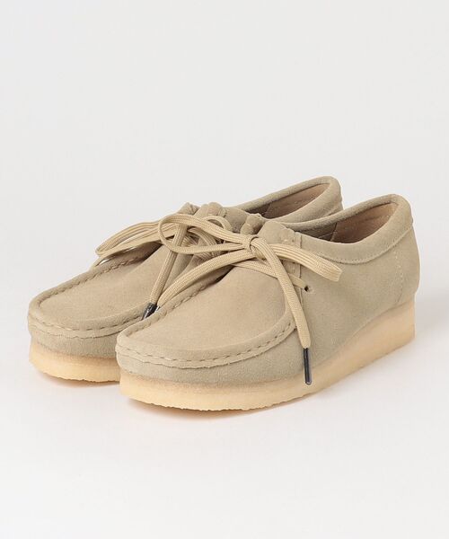 Clarks Originals(クラークスオリジナルズ)の「クラークス オリジナルス【CLARKS ORIGINALS】‐ ワラビー シューズ 【WALLABEE Maple Suede 26155545】(モカシン/デッキシューズ・レディース・ベージュ・24.5cm/25.0cm/24.0cm)」の1枚目の写真