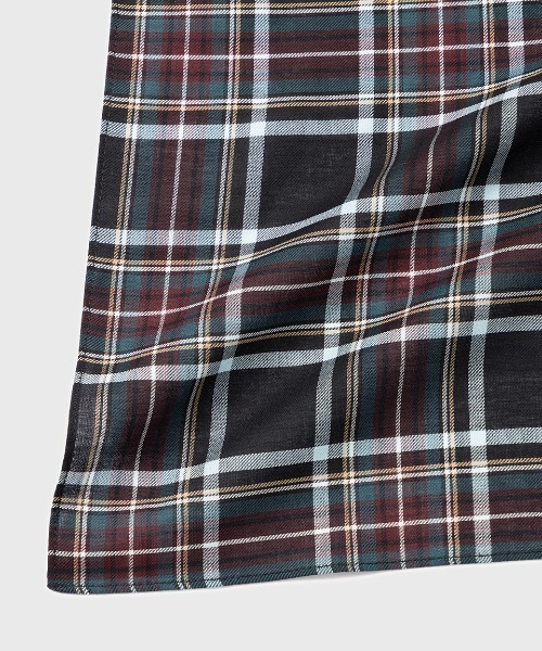 FRED PERRY(フレッドペリー)の「Handkerchief/フレッドペリーハンカチ(ハンカチ/ハンドタオル・メンズ・セージグリーン/ブラック・ONE SIZE)」の5枚目の写真