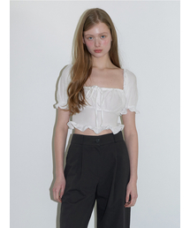 KINDABABY（カインダベイビー）の「crop smock shirring blouse - white（シャツ/ブラウス）」