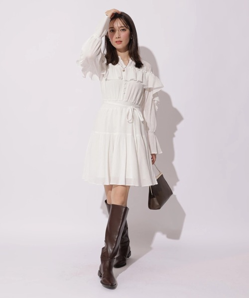 Apuweiser-riche（アプワイザーリッシェ）の「楊柳コットンティアードミニワンピース（ワンピース・レディース・オフホワイト/ブルーグレー・2/1）」の5枚目の写真