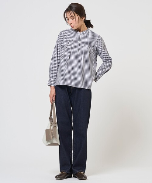 J.PRESS Ladies(J.プレス レディス)の「【WEB限定カラーあり】コンパクトエステネージュ スキッパー ブラウス(シャツ/ブラウス・レディース・ピンク系1/サックスブルー系1/サックスブルー系2/ブラウン系3/ネイビー系3・XS)」の15枚目の写真