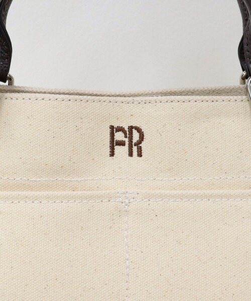 fredy emue（フレディエミュ）の「FRレザーハンドルキャンバストートバッグ（ショルダーバッグ・レディース・ブラック/アイボリー・FREE）」の10枚目の写真