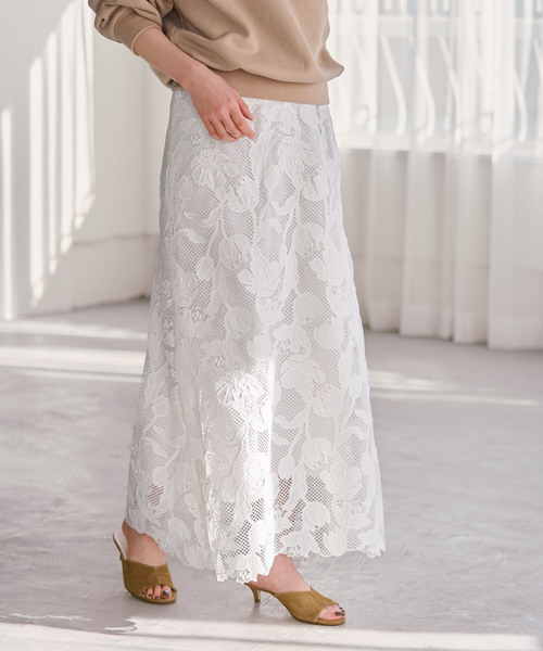 Chanel AW005 ホワイトレーススカート 38 P45363K04769 Chanel AW005 ホワイトレーススカート 38 P45363K04769 【公式通販】