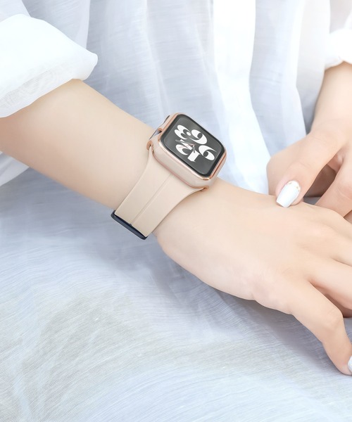 Urban Coral(アーバンコーラル)の「Apple Watch Band / アップルウォッチ マグネットバックルシリコンバンド / Urban Coral(デジタル腕時計・レディース・ワイン系/ブラック系その他/グレー系その他/ゴールド系その他2/ブラック系その他2/グリーン系その他/ゴールド系その他/グレー系その他2/グレー系その他3/グレー系その他4/グリーン系その他2・40mm/44mm)」の11枚目の写真